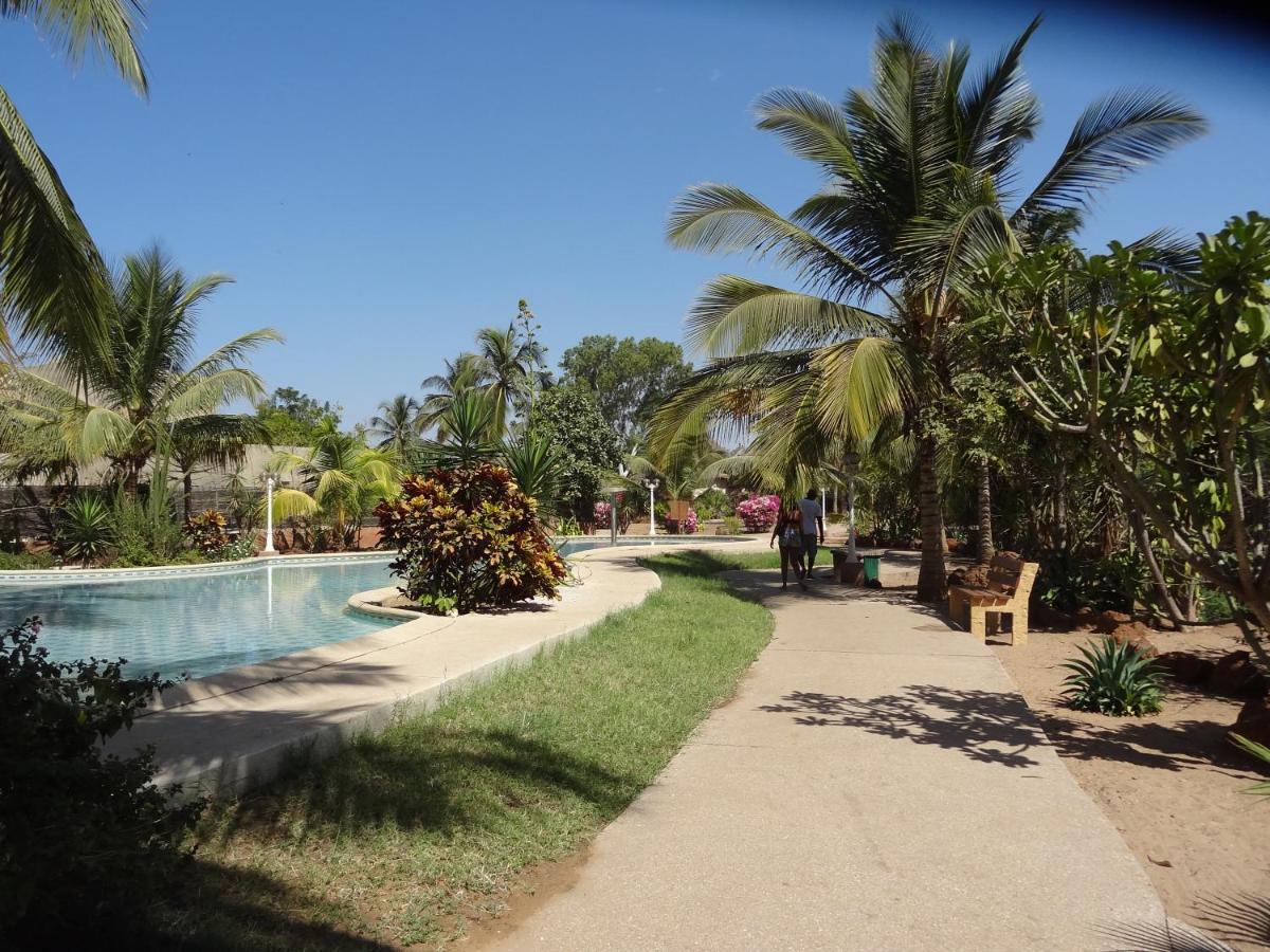 Villa met privé zwembad in Résidence Safari Village Saly Portudal Exteriör bild